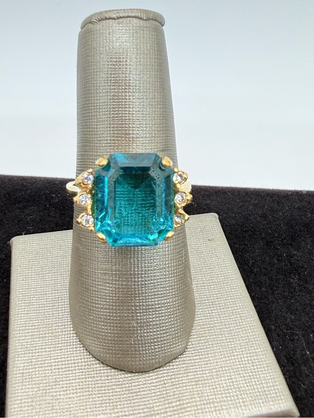 Vintage 18KT GE Emerald Cut Blue Green Cocktail Ring Size 6.75